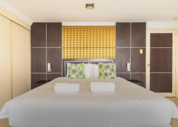 Orchid Garden 3* Манила