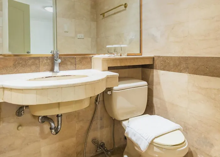 Orchid Garden Hotel 3*